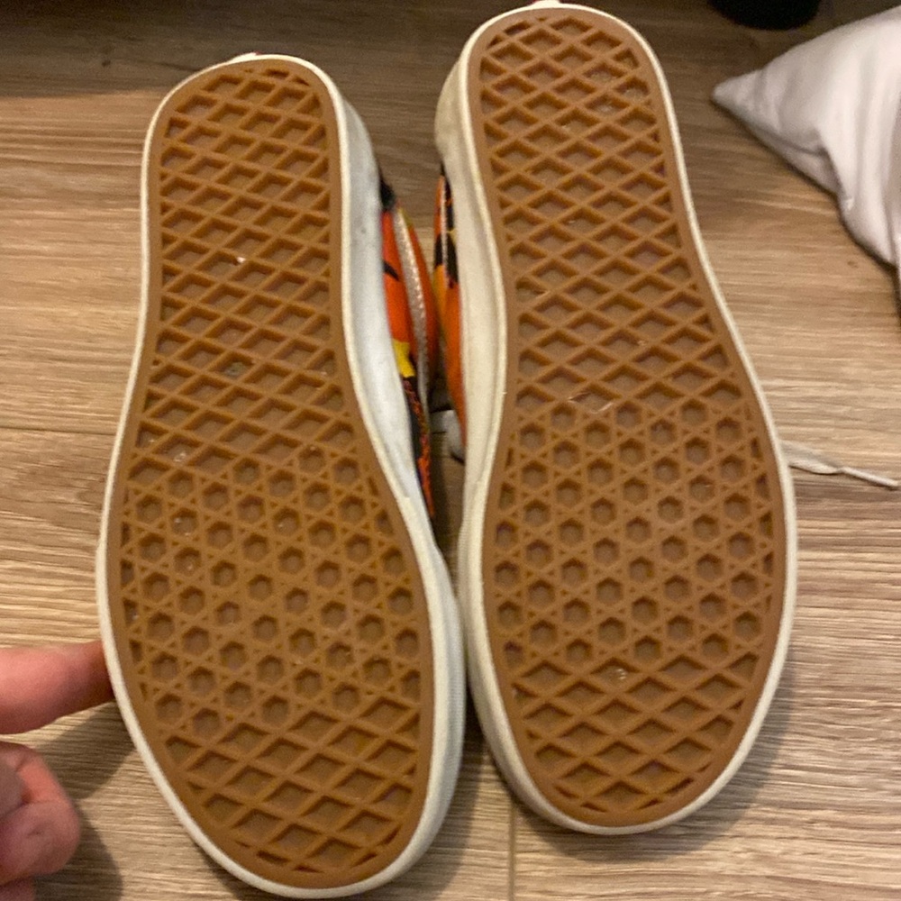 Vans - Picture 4 of 4